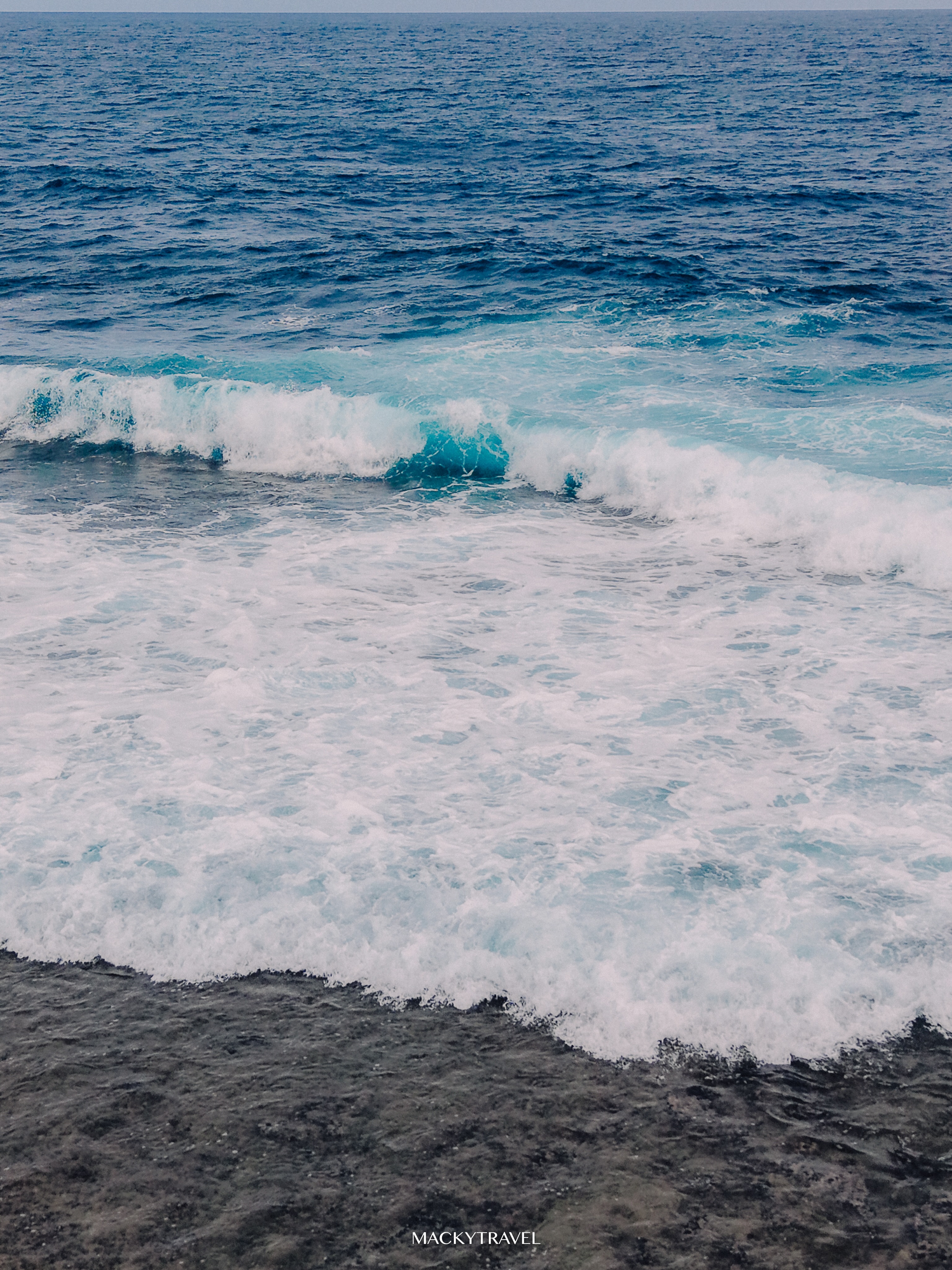 Just dropping these images of waves!!
#waves #photodump #djimini5pro