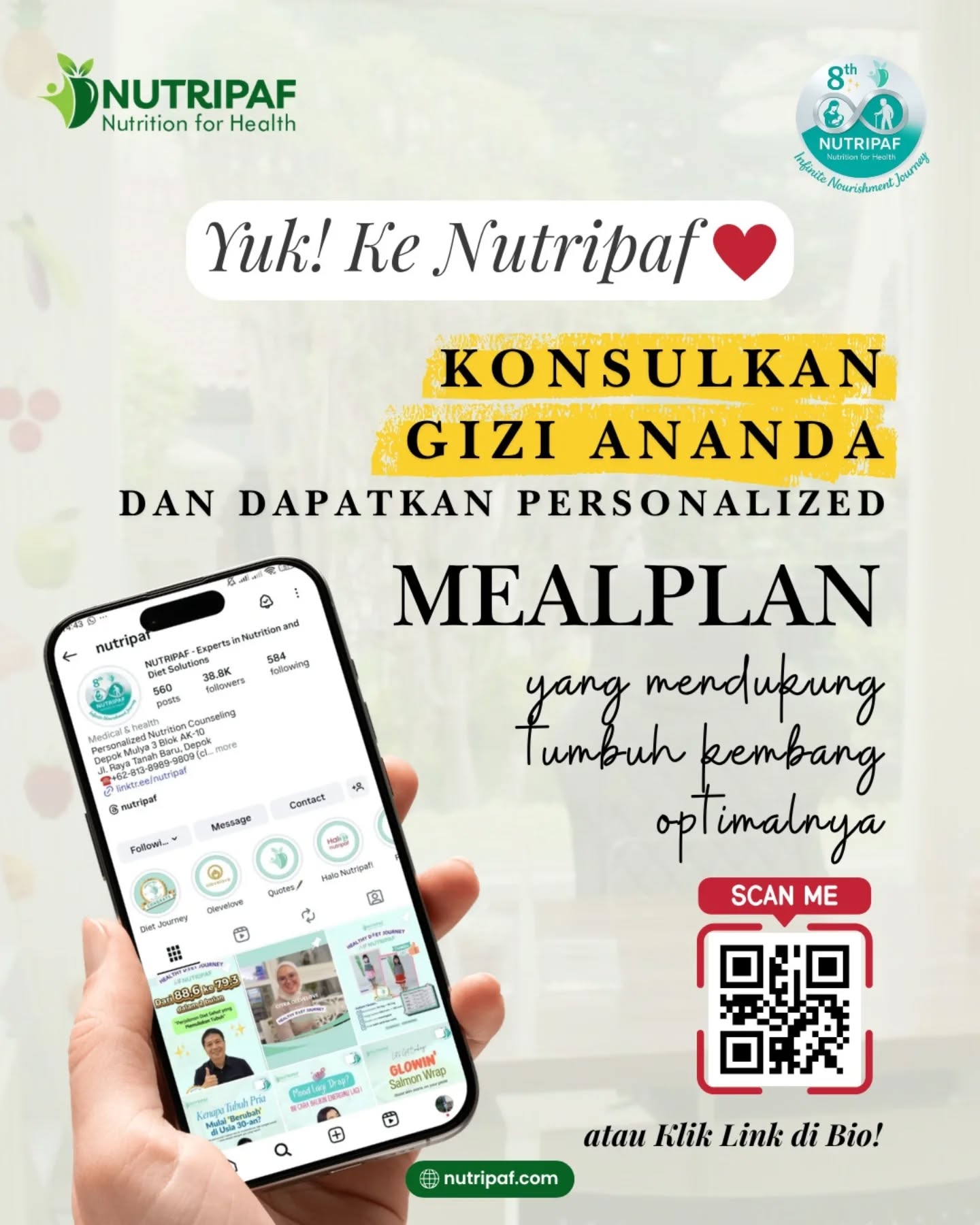 Hi Nutrifers! ✨
Banyak orang tua mengira bahwa anak yang aktif berolahraga pasti akan tumbuh lebih tinggi. Padahal, olahraga hanyalah salah satu faktor yang mendukung pertumbuhan. ⚽🌱
Beberapa hal lain yang juga sangat berpengaruh antara lain:
🥗 Asupan gizi yang cukup
Aktivitas fisik meningkatkan kebutuhan energi dan nutrisi. Jika asupannya kurang, pertumbuhan bisa terhambat.
🍗 Protein dan zat gizi pendukung pertumbuhan
Protein, kalsium, vitamin D, dan zinc berperan penting dalam pembentukan tulang dan jaringan tubuh.
😴 Kualitas tidur
Hormon pertumbuhan banyak diproduksi saat tidur, sehingga waktu dan kualitas tidur perlu diperhatikan.
🧬 Faktor genetik dan pubertas
Setiap anak memiliki pola pertumbuhan yang berbeda. Ada yang mengalami percepatan tinggi badan lebih awal, ada juga yang lebih lambat.
Jadi, jika anak sudah rutin berolahraga tetapi tinggi badannya masih tertinggal dibanding teman seusianya, penting untuk melihat faktor lain seperti pola makan, kecukupan gizi, dan tumbuh kembangnya secara keseluruhan. ✨
Yuk, konsultasikan bersama dietisien di @Nutripaf ♥️ agar kebutuhan gizi anak dapat disesuaikan dengan masa pertumbuhan dan aktivitasnya, sehingga potensi tumbuh kembangnya dapat lebih optimal. 🌱
#nutripaf #halonutripaf #klinikgizi #klinikdietisien #konsultasigizi