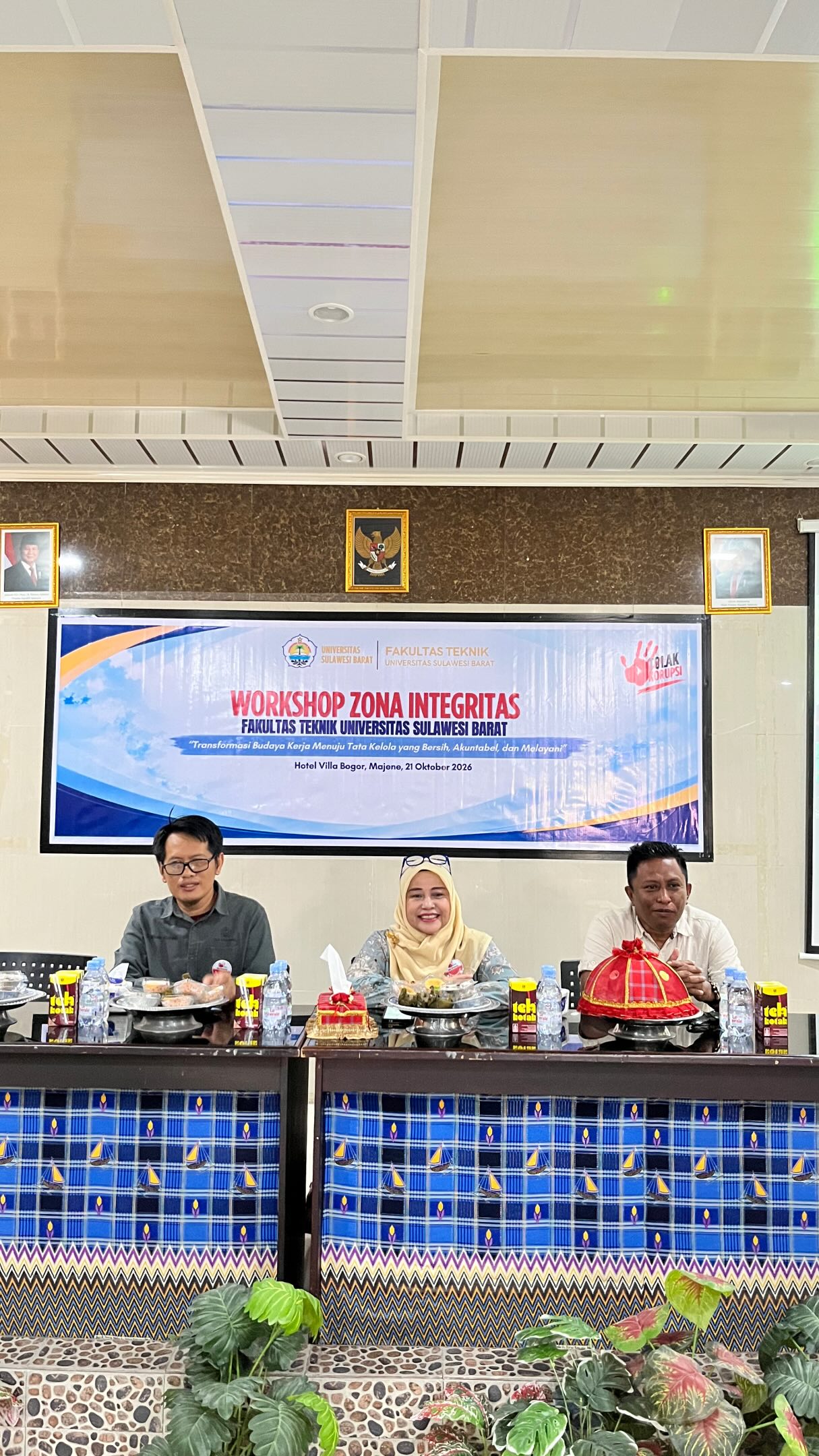 Workshop Zona Integritas Fakultas Teknik Rabu 21 Oktober 2026 (Transformasi Budaya Kerja Menuju Tata Kelola Yang Bersih, Akuntabel, Dan Melayani).
#ftunsulbar #unsulbar #fakultasteknikunsulbar #universitassulawesibarat Workshop Zona Integritas Fakultas Teknik Rabu 21 Oktober 2026 (Transformasi Budaya Kerja Menuju Tata Kelola Yang Bersih, Akuntabel, Dan Melayani).
#ftunsulbar #unsulbar #fakultasteknikunsulbar #universitassulawesibarat